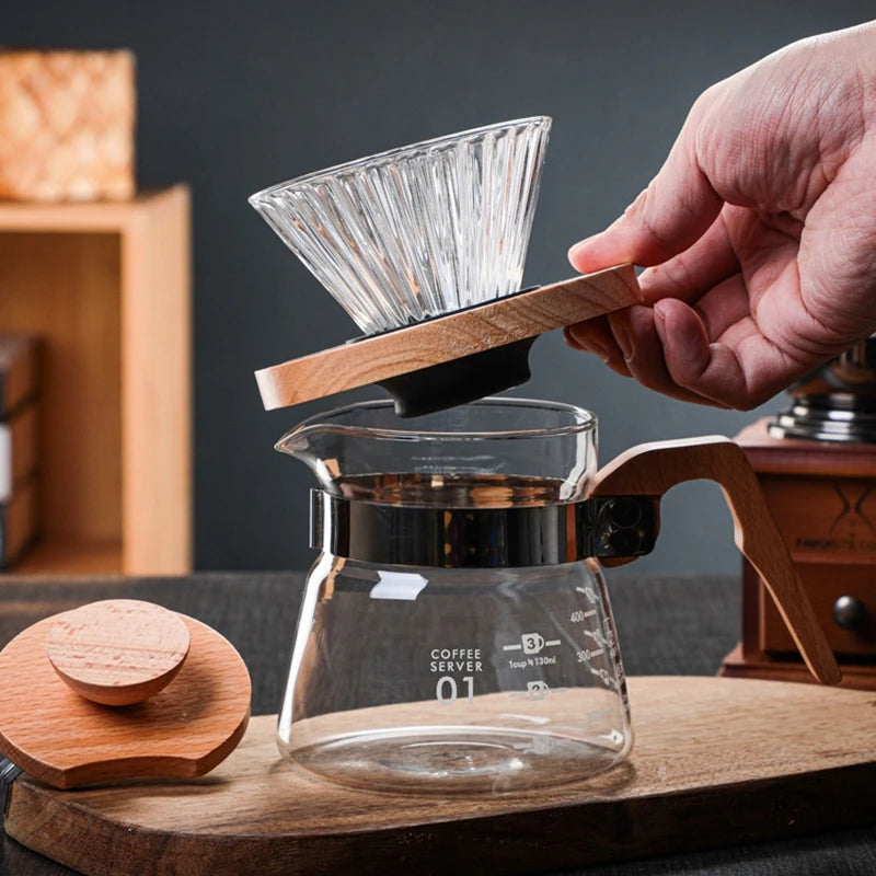 Glass Pouring Cup Coffee Server with Wooden Handle Coffee Sharing Pot