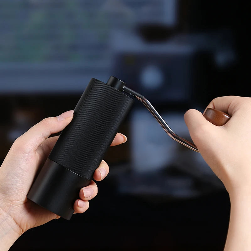 Household Portable Steel Burr Manual Coffee Bean Grinder Alloy Coffee Grinder